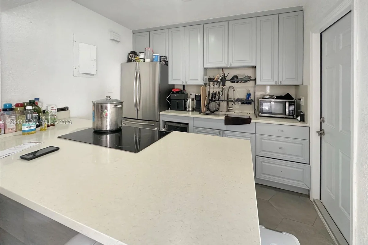 971 79th Ter, Miami Beach: photo 1 of 11
