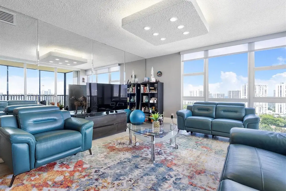 20379 W Country Club Dr #1933, Aventura: photo 1 of 38
