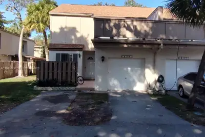 8199 NW 8th Manor #1, Plantation: photo 1 of 13