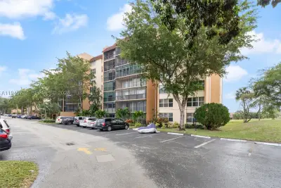 3771 Environ Blvd #253, Lauderhill: photo 1 of 49