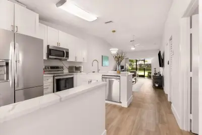 18861 Argosy Dr, Boca Raton: photo 1 of 31