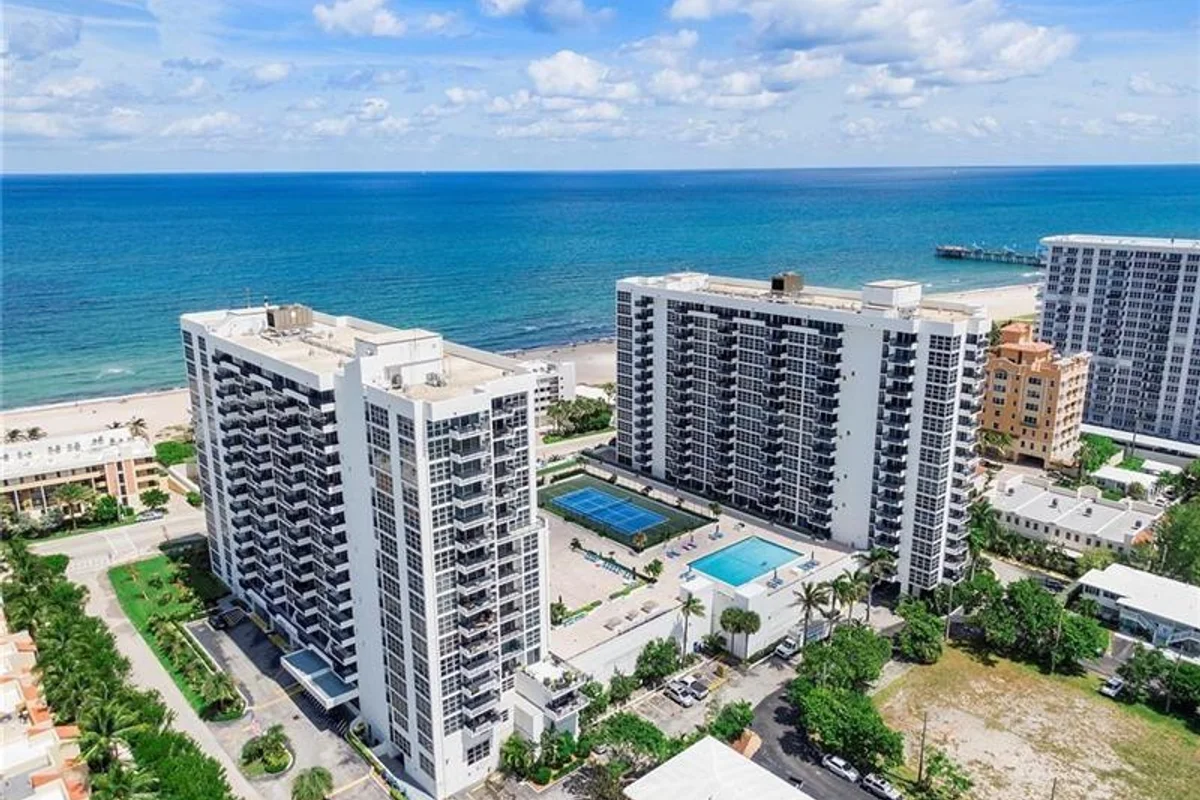 531 N Ocean Blvd #410, Pompano Beach: photo 1 of 28