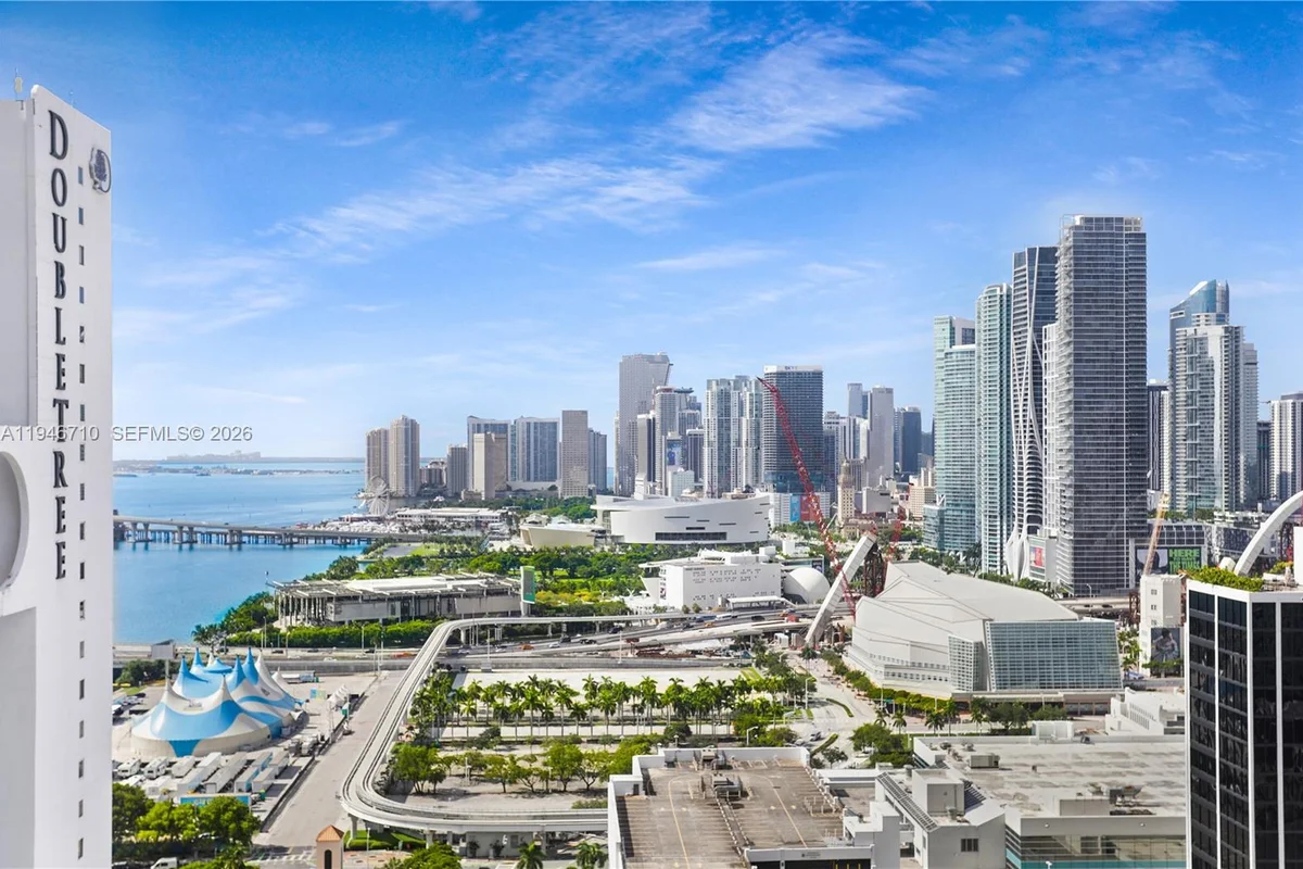 1750 N Bayshore Dr #3210, Miami: photo 1 of 40