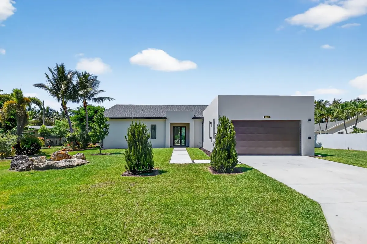 3920 Espan Ct, Palm Springs: photo 1 of 51