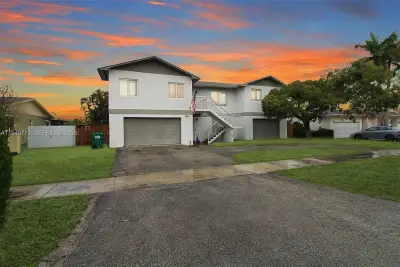 7961 SW 198th St, Cutler Bay: photo 1 of 30