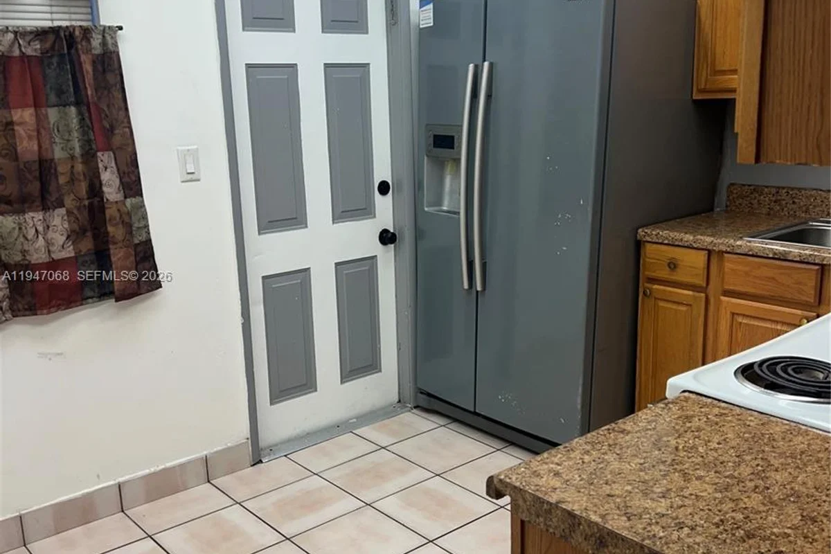 9203 NW 38th Dr #12, Coral Springs: photo 1 of 20