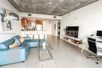 3250 NE 1st Ave #1110, Miami: photo 1 of 26