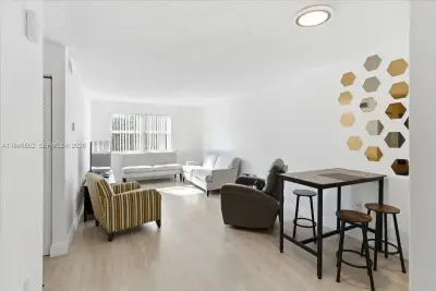 17255 SW 95th Ave #355, Palmetto Bay: photo 1 of 10