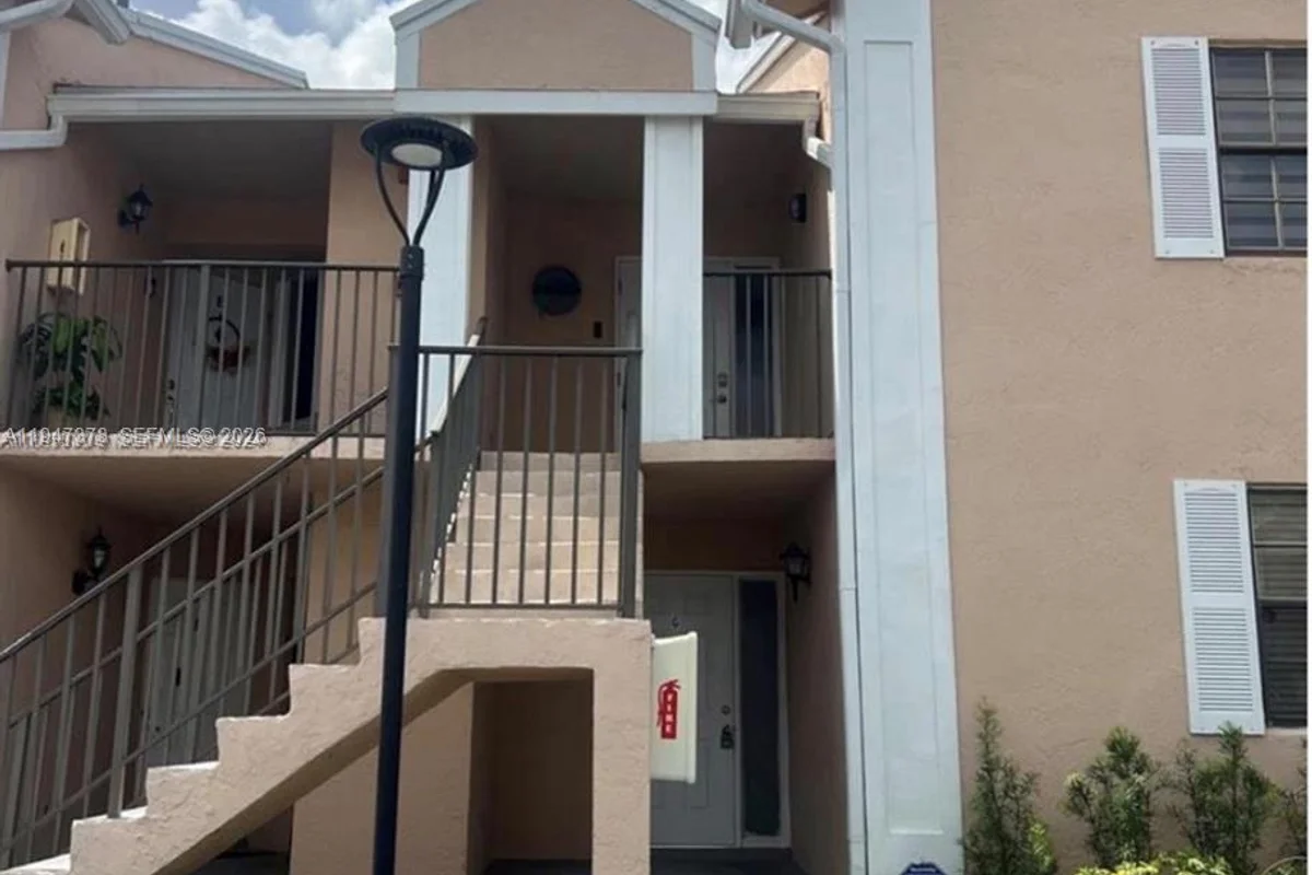 1200 N Liberty Ave #1200G, Homestead: photo 1 of 38
