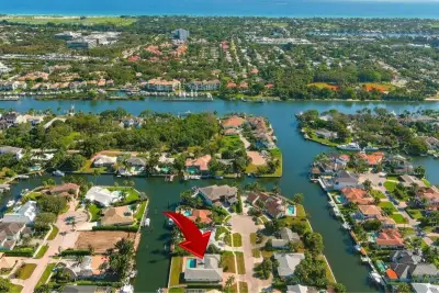 2185 Carib Cir, Palm Beach Gardens: photo 1 of 17