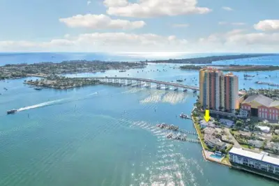 360 Wilma Cir #7, Riviera Beach: photo 1 of 15
