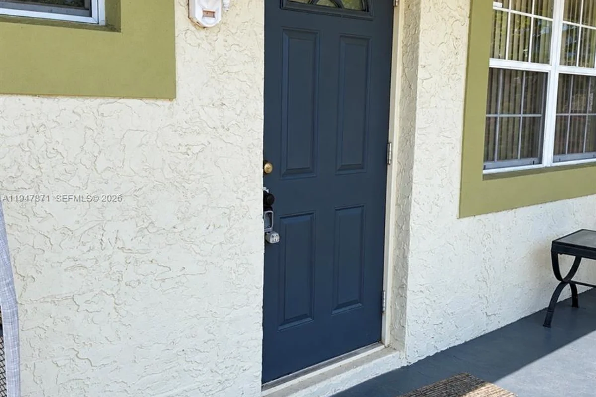 1963 SW 70th Way, North Lauderdale: photo 1 of 7