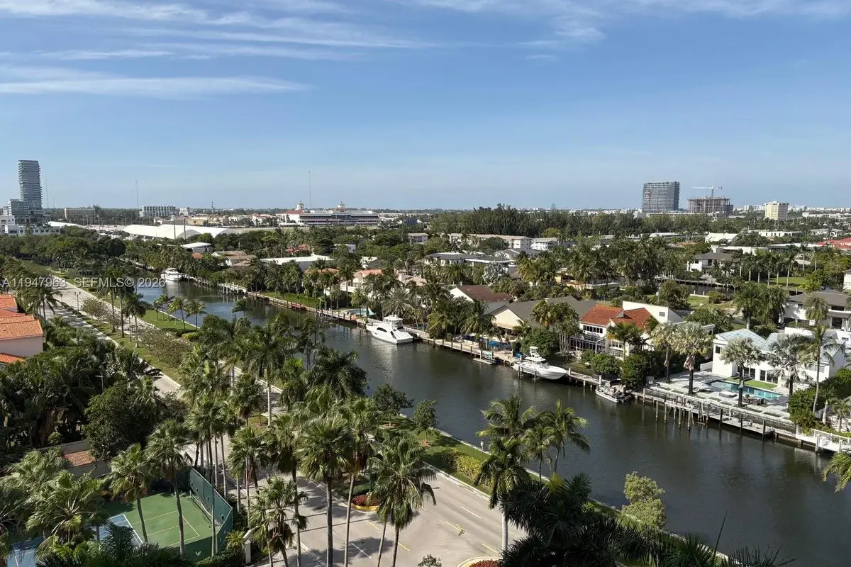 3600 Yacht Club Dr #1001, Aventura: photo 1 of 28