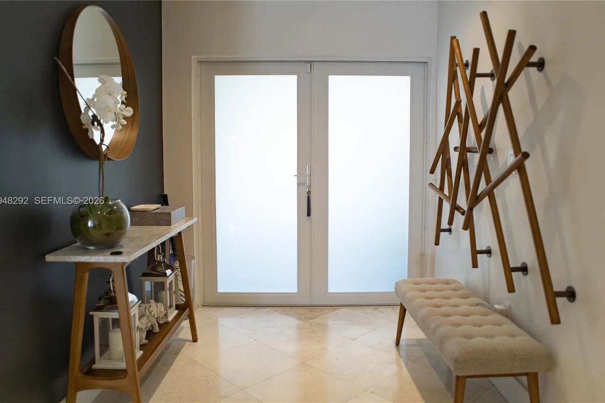 2110 Keystone Blvd, North Miami: photo 1 of 6