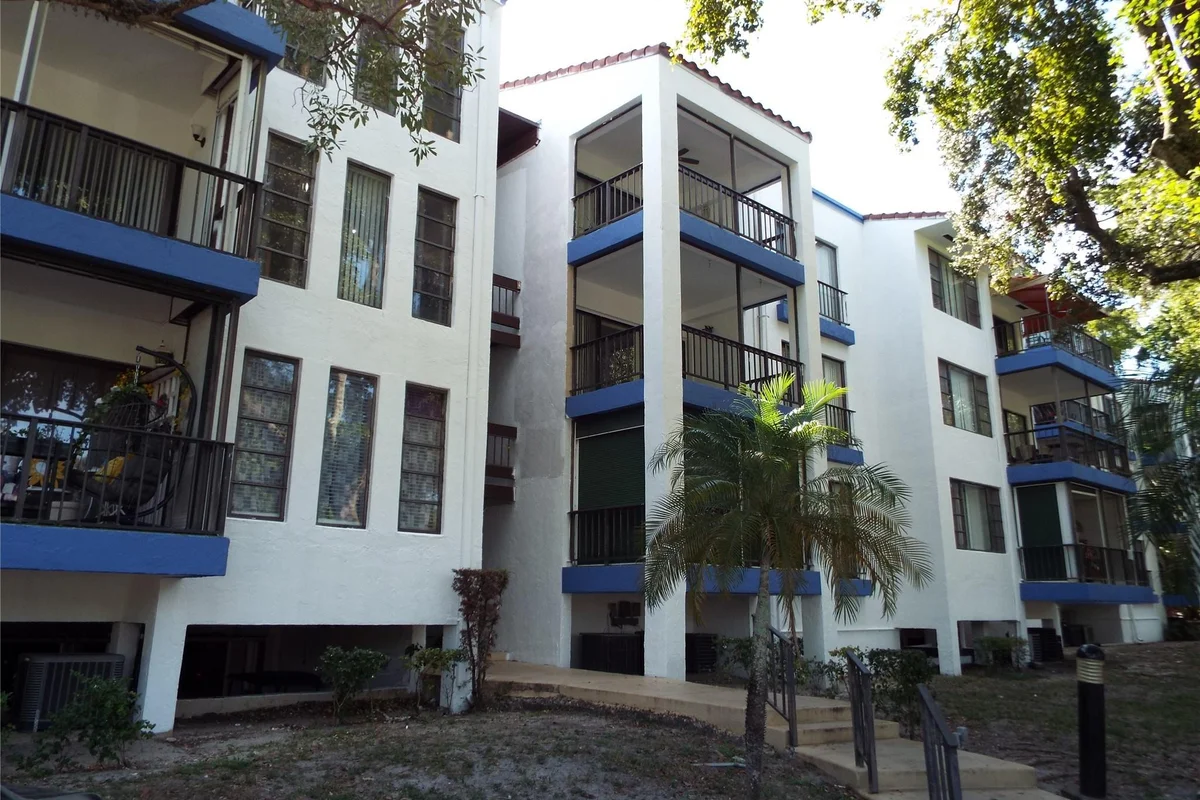6060 S Falls Circle Dr #225, Lauderhill: photo 1 of 34