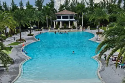 8151 NW 104th Ave #34, Doral: photo 1 of 20
