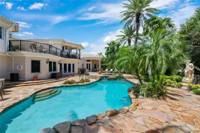 1600 S Ocean Dr, Fort Lauderdale: photo 1 of 38