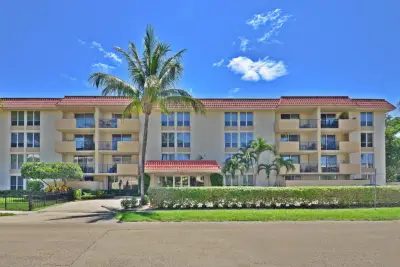 1000 Spanish River Rd #3k, Boca Raton: photo 1 of 32