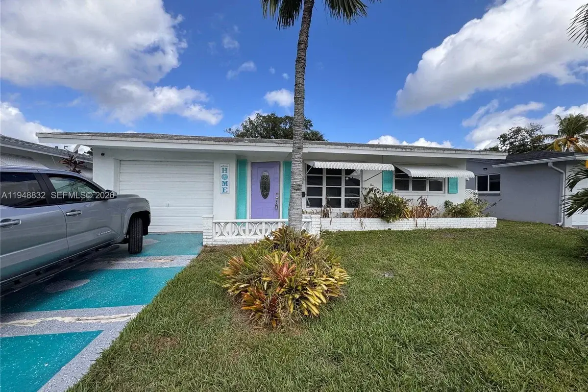 4705 NW 44th Ct, Tamarac: photo 1 of 4