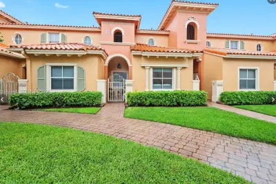 4957 Tradewinds Ter #704, Dania Beach: photo 1 of 49