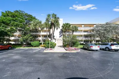 2905 Victoria Pl #K3, Coconut Creek: photo 1 of 101