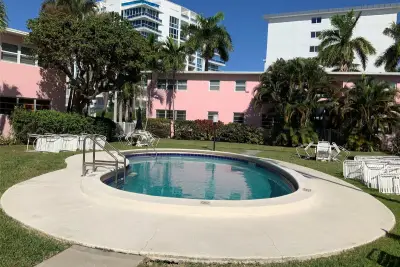 700 Bayshore Dr #13, Fort Lauderdale: photo 1 of 25