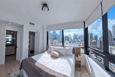 225 N Miami Ave #1812, Miami: photo 1 of 18