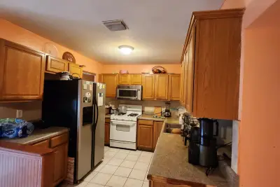 1207 Hatteras Cir, Greenacres: photo 1 of 17
