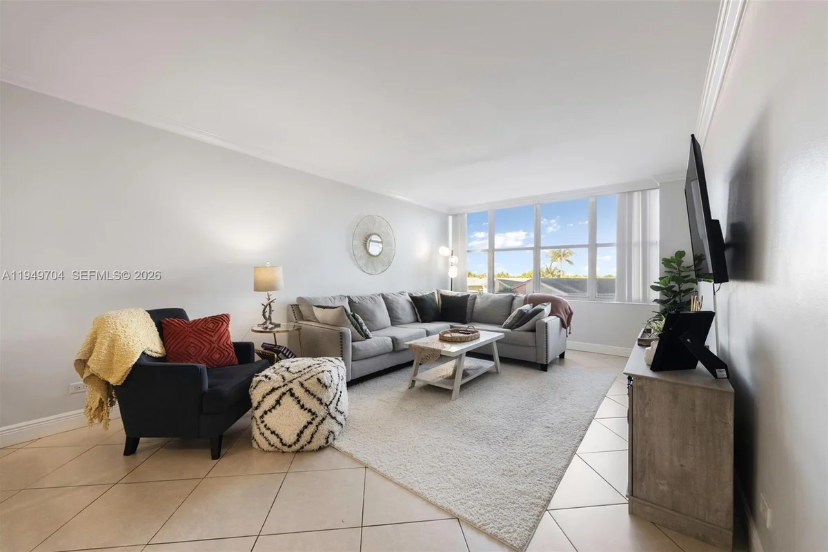 7441 Wayne Ave #2B, Miami Beach: photo 1 of 13