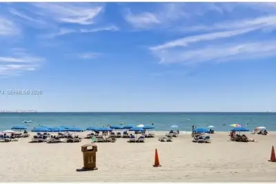 19201 Collins Ave #422, Sunny Isles Beach: photo 1 of 10