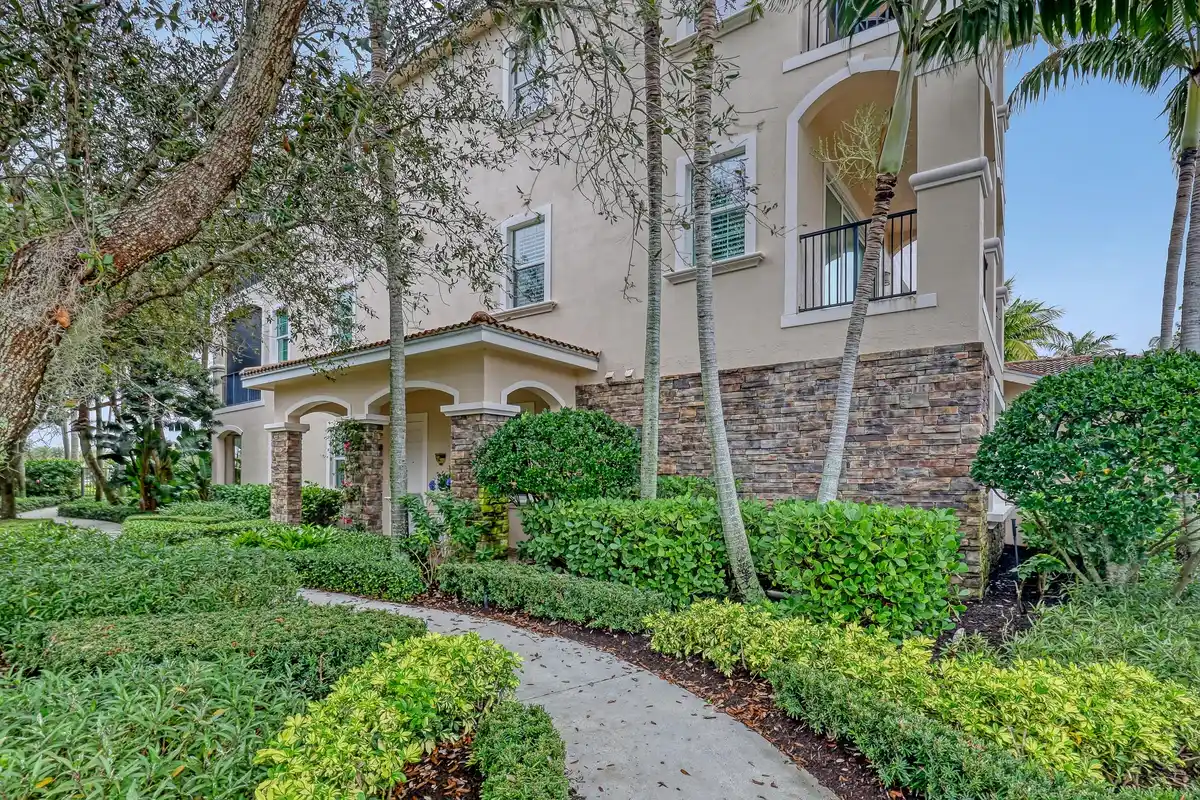 13519 Treasure Cove Cir, North Palm Beach: photo 1 of 54
