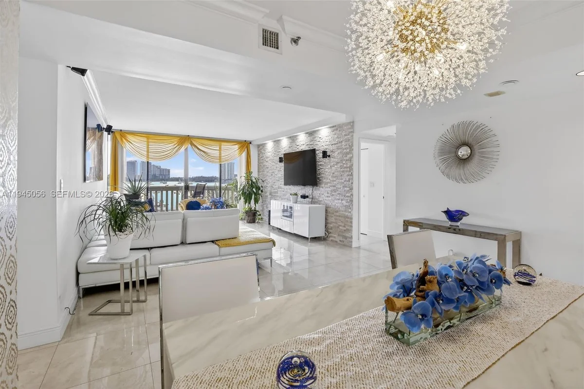 1000 Island Blvd #312, Aventura: photo 1 of 57