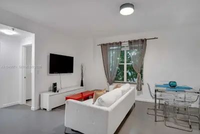 747 Michigan Ave #201, Miami Beach: photo 1 of 24