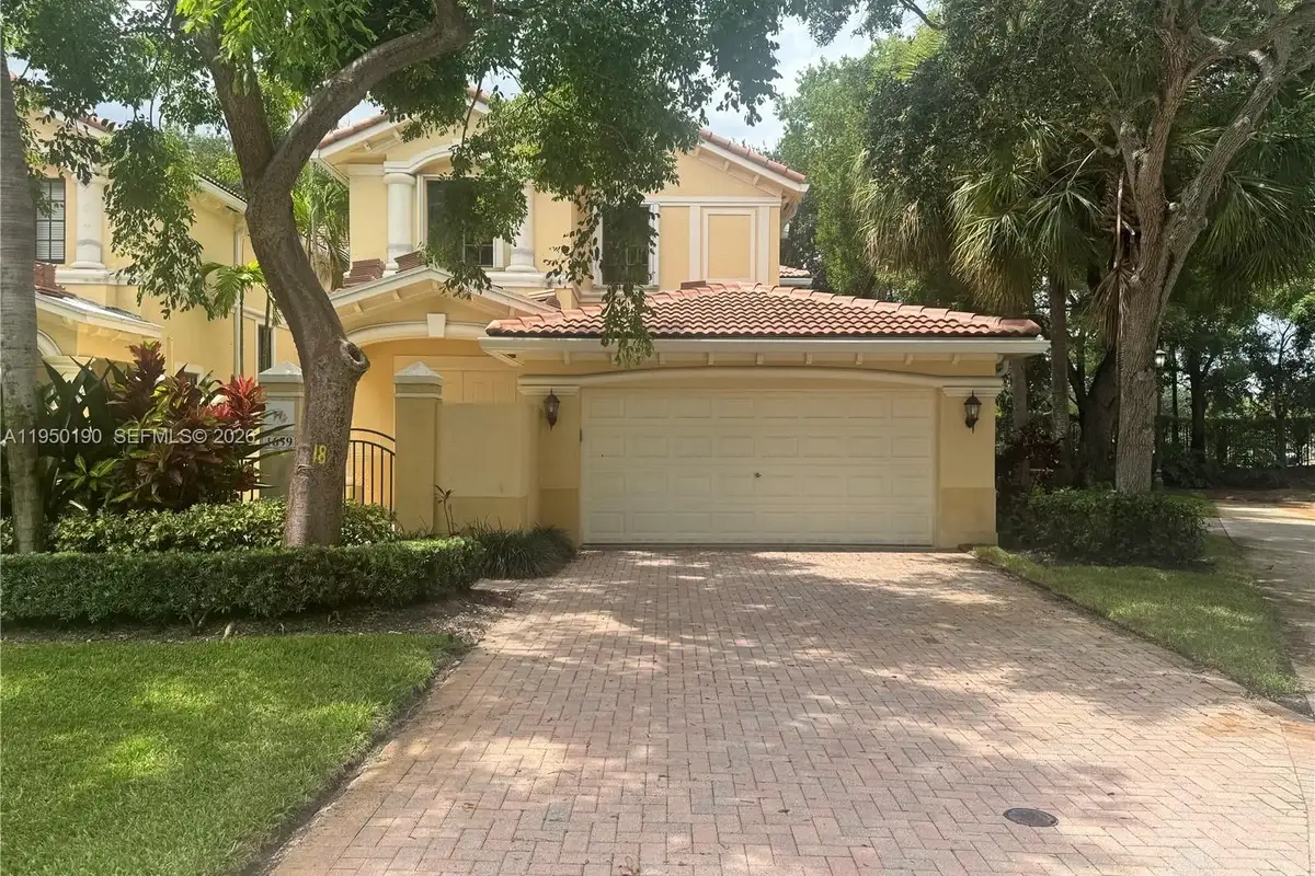 1659 Passion Vine Cir #18-4, Weston: photo 1 of 45