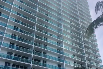 100 Bayview Dr #408, Sunny Isles Beach: photo 1 of 57