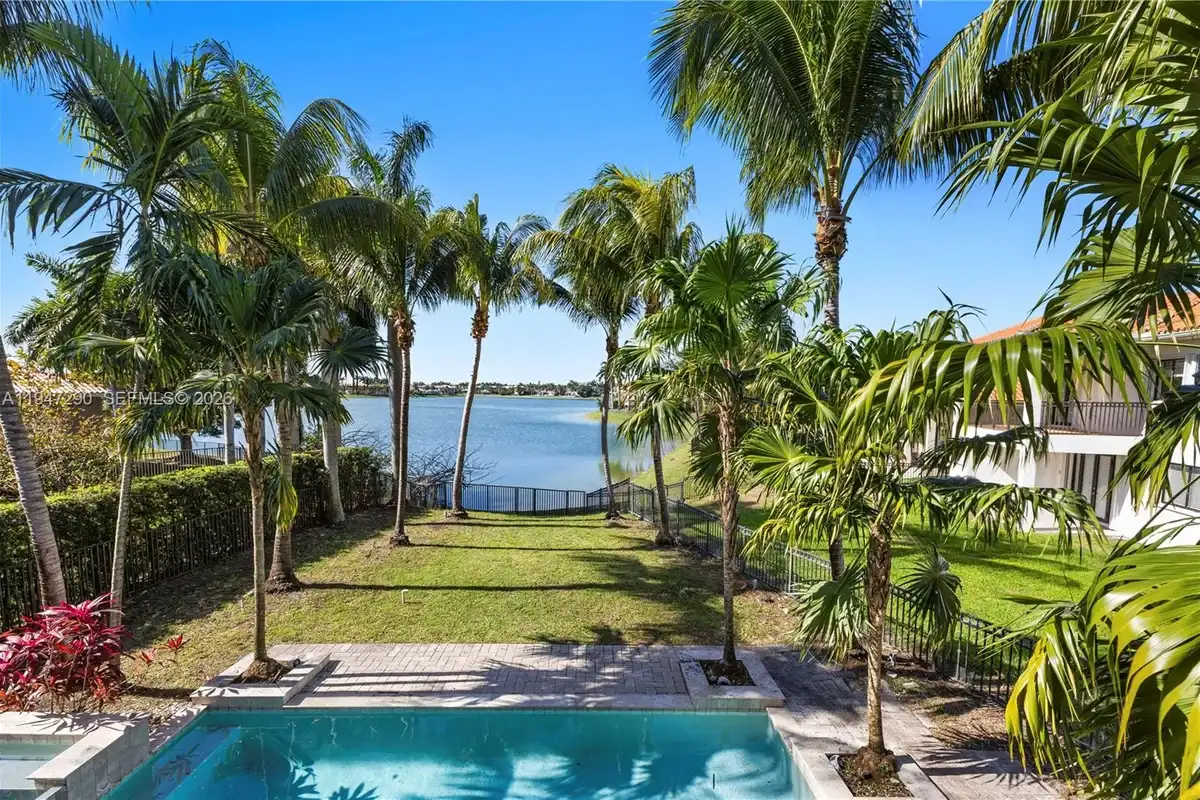 18832 SW 77th Ct, Cutler Bay: photo 1 of 61