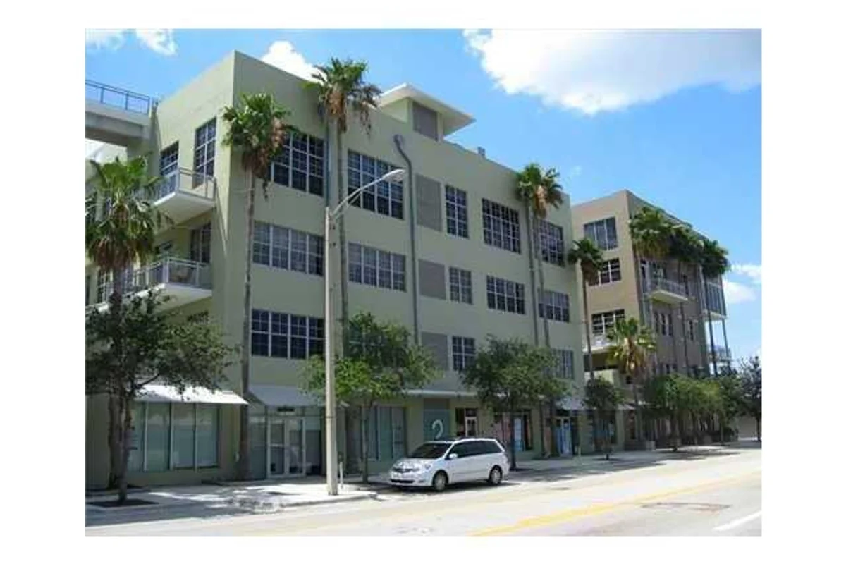 435 N Andrews Ave #304, Fort Lauderdale: photo 1 of 22