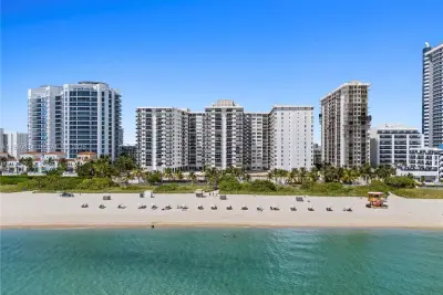 6039 Collins Ave #809, Miami Beach: photo 1 of 34