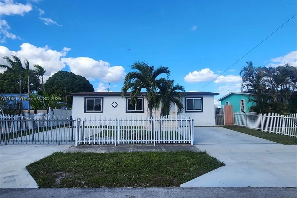 4221 NW 169th Ter, Miami Gardens: photo 1 of 22