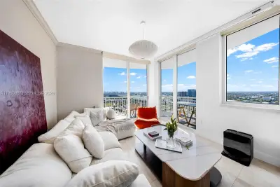 1745 E Hallandale Beach Blvd #2407W, Hallandale Beach: photo 1 of 34