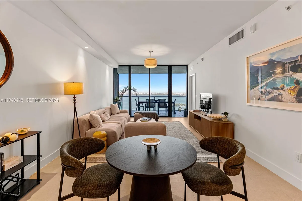700 NE 24th St #2602, Miami: photo 1 of 36