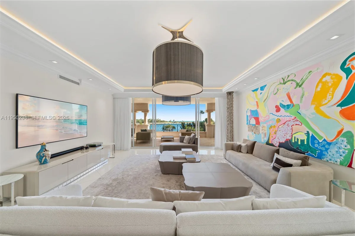 7124 Fisher Island Dr, Miami Beach: photo 1 of 53