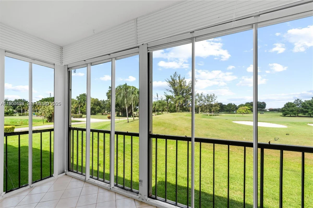 9220 S Hollybrook Lake Dr #208, Pembroke Pines: photo 1 of 19
