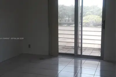 4374 NW 9th Ave #16-3G, Deerfield Beach: photo 1 of 10