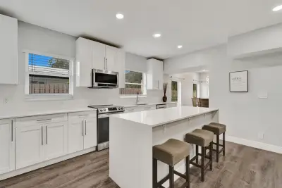 3261 Aqua Vista Dr, Pompano Beach: photo 1 of 65