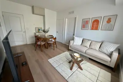 1619 Jefferson Ave #301, Miami Beach: photo 1 of 18