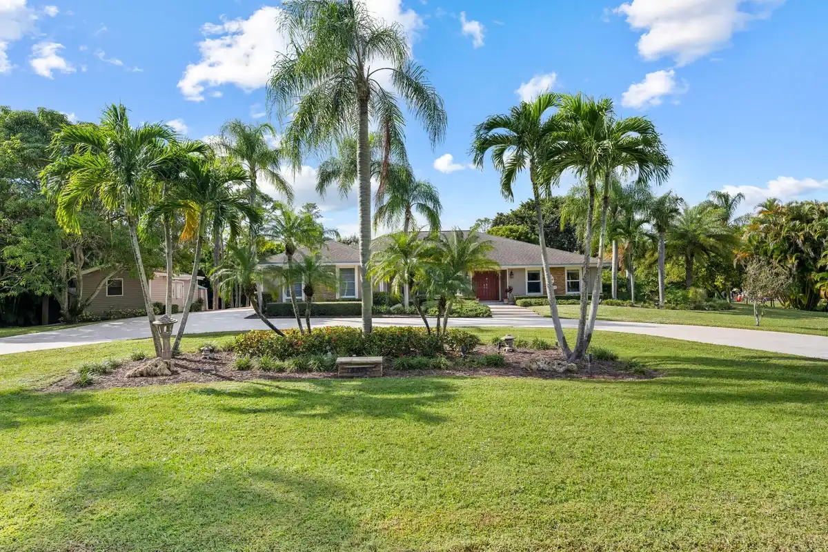 14409 67th Trl N, Palm Beach Gardens: photo 1 of 57