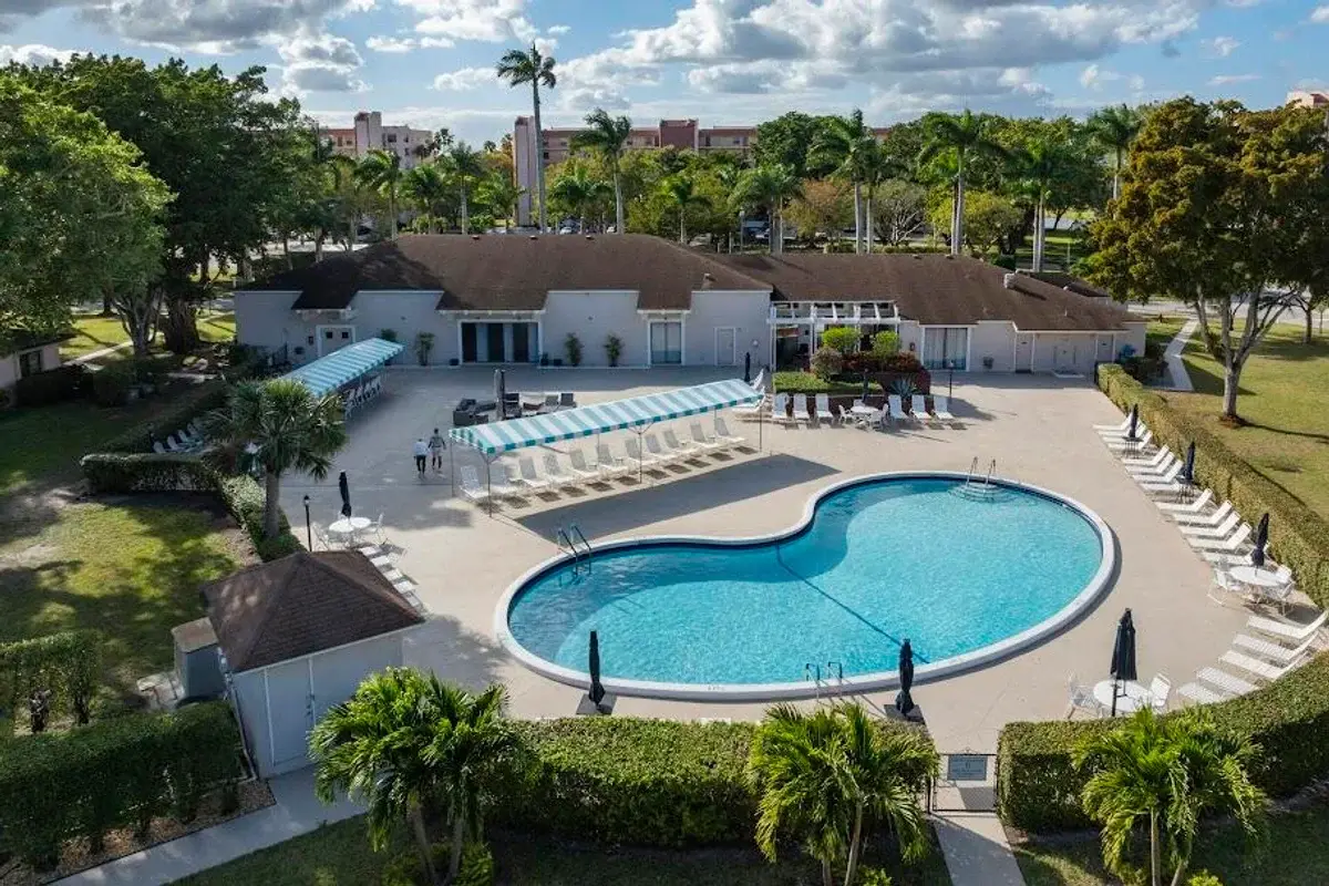 14527 Bonaire Blvd #408, Delray Beach: photo 1 of 30