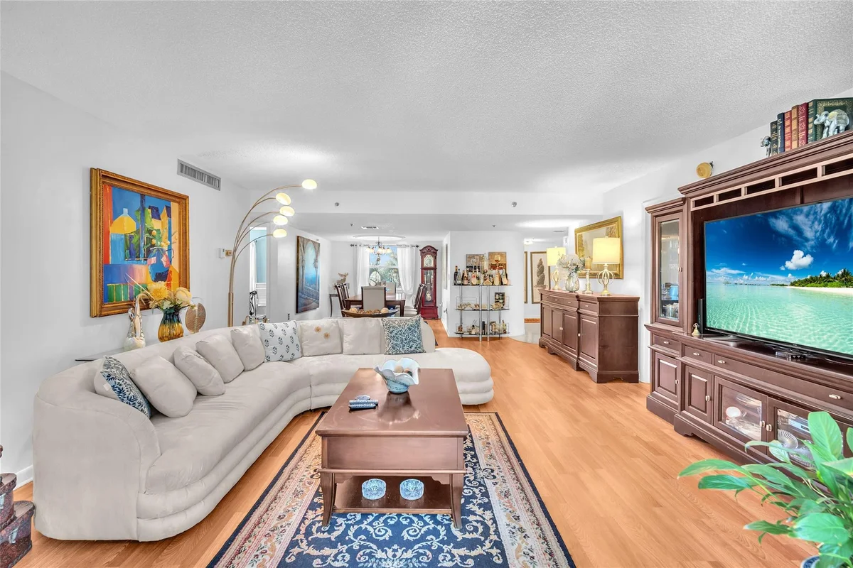 3910 Inverrary Blvd #308-B, Lauderhill: photo 1 of 53