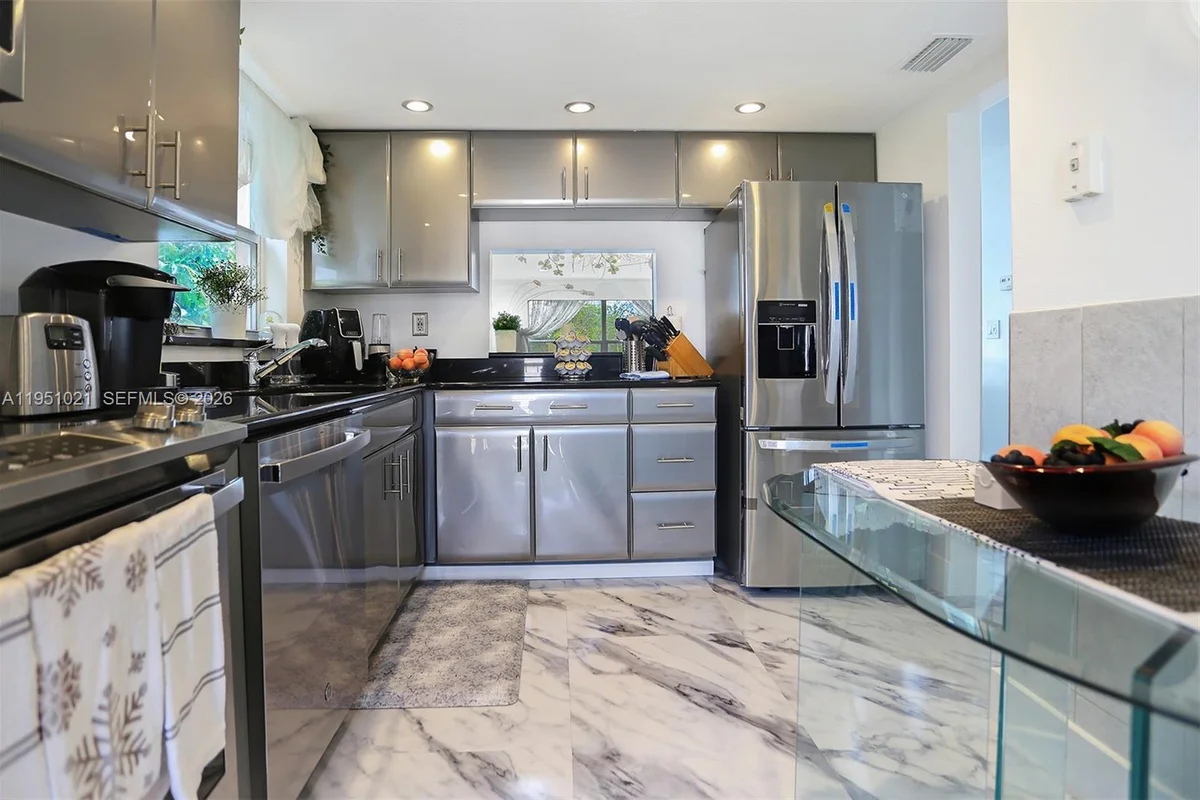 6570 Royal Palm Blvd #301J, Margate: photo 1 of 35